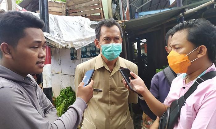 Seluruh Keluarga Dua Pasien Baru Positif Covid-19 di Pamekasan Dilakukan Rapid Test, Hasilnya ... Seluruh Keluarga Dua Pasien Baru Positif Covid-19 di Pamekasan Dilakukan Rapid Test, Hasilnya ...