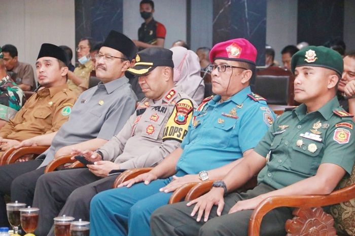Wali Kota Pasuruan Bersama Wawali Hadiri Pidato Kenegaraan 2022 Presiden RI Joko Widodo Wali Kota Pasuruan Bersama Wawali Hadiri Pidato Kenegaraan 2022 Presiden RI Joko Widodo