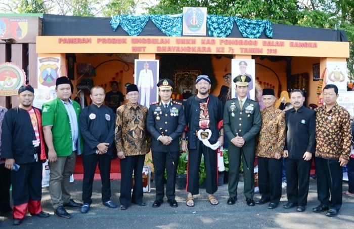 Kapolres Ponorogo Hadiri Upacara HUT Bhayangkara ke-73 di Kodam V/Brawijaya Kapolres Ponorogo Hadiri Upacara HUT Bhayangkara ke-73 di Kodam V/Brawijaya