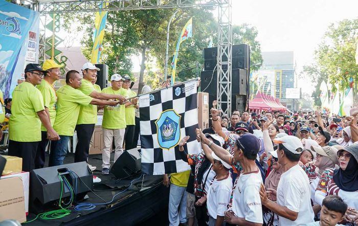 Bupati Yuhronur Apresiasi Kontribusi Kauje dalam Membangun Lamongan Bupati Yuhronur Apresiasi Kontribusi Kauje dalam Membangun Lamongan