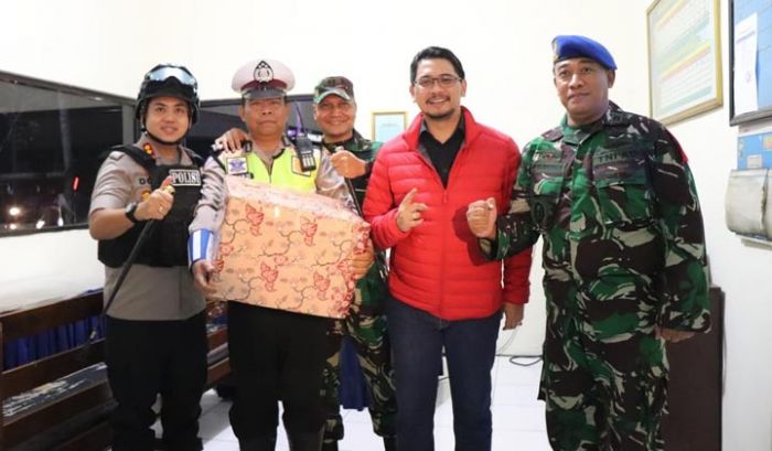 Plt. Wali Kota Pasuruan Pantau Malam Tahun Baru Plt. Wali Kota Pasuruan Pantau Malam Tahun Baru