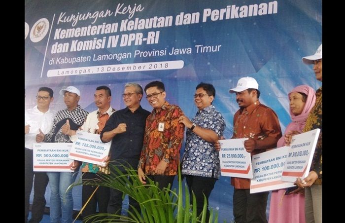 Kementerian Kelautan dan Perikanan Beri Bantuan Nelayan Lamongan