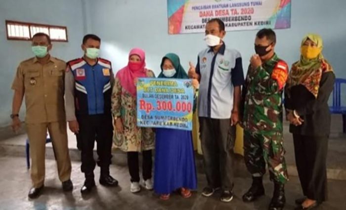 Lima Desa di Kecamatan Pare dan Badas Salurkan BLT-DD