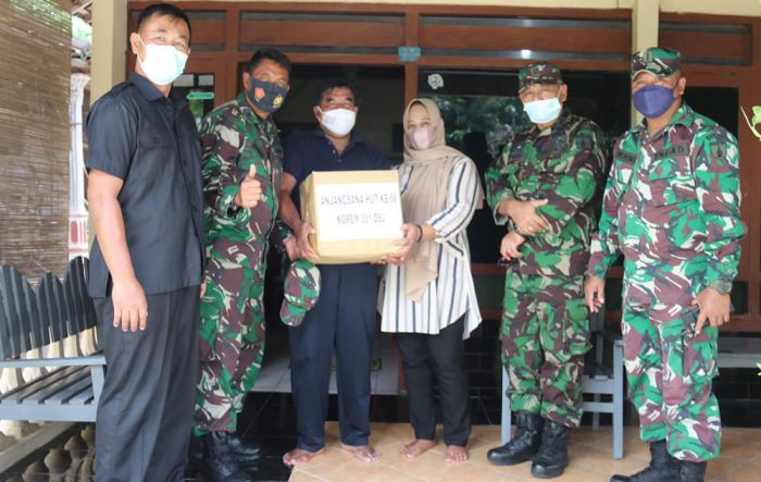 Dua Anggota Kodim Ngawi yang Sakit Dijenguk Kasdim dan Pengurus Persit Kartika Chandra Kirana Dua Anggota Kodim Ngawi yang Sakit Dijenguk Kasdim dan Pengurus Persit Kartika Chandra Kirana