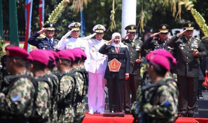 Ingatkan Perang Cyber, Gubernur Khofifah Minta TNI Pangkas Bibit Radikalisme dan Terorisme Ingatkan Perang Cyber, Gubernur Khofifah Minta TNI Pangkas Bibit Radikalisme dan Terorisme