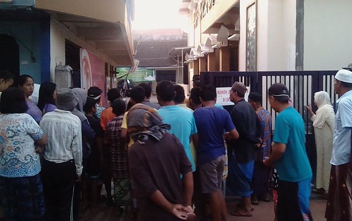 Peduli Warga Miskin, Masjid At Takwa 1 Bangkalan Gelar Jumat Berbagi 
