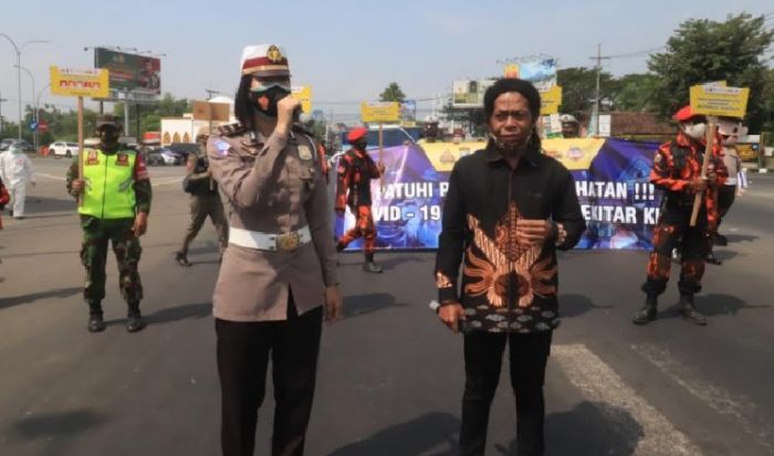 Polres Pasuruan Gandeng Cak Shodiq Kampanyekan Prokes