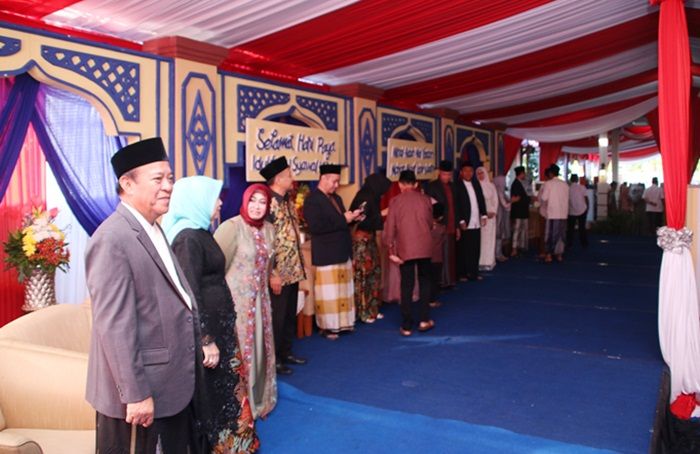 Gelar Open House, Bupati Fadeli Suguhkan Menu Khas Lamongan Gelar Open House, Bupati Fadeli Suguhkan Menu Khas Lamongan