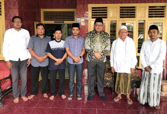 Usai Dilantik Jadi DPR RI, Lukmanul Hakim Sowan ke Kiai-Kiai di Tuban Usai Dilantik Jadi DPR RI, Lukmanul Hakim Sowan ke Kiai-Kiai di Tuban