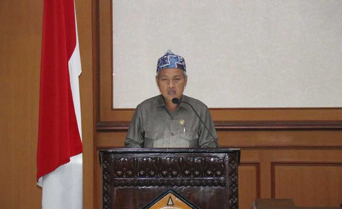 Ketua F-Nasdem DPRD Gresik: Lebih Baik Ditampar Sahabat daripada Dicium Pengkhianat Ketua F-Nasdem DPRD Gresik: Lebih Baik Ditampar Sahabat daripada Dicium Pengkhianat