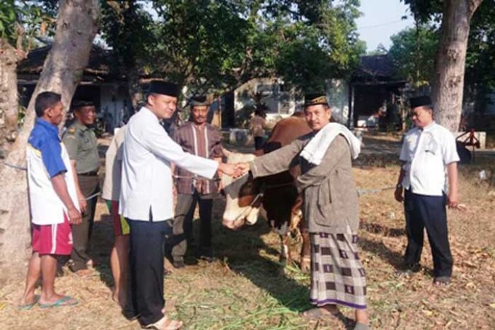 Gelar Salat Idul Adha di Masjid Asrama, Dandim Nganjuk Kurban 1 Sapi dan 6 Kambing Gelar Salat Idul Adha di Masjid Asrama, Dandim Nganjuk Kurban 1 Sapi dan 6 Kambing