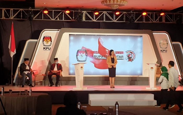 Debat Publik Pertama Pilkada Kabupaten Blitar, Pasangan Petahana Sodorkan Program Riil Debat Publik Pertama Pilkada Kabupaten Blitar, Pasangan Petahana Sodorkan Program Riil