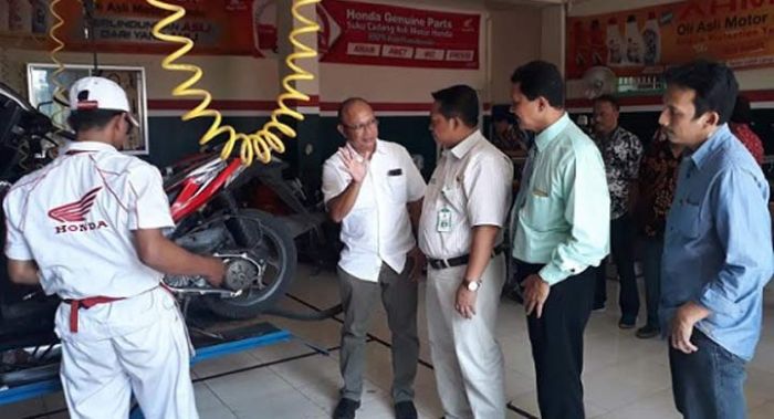 Tingkatkan Kompetensi di SMK, MPM Resmikan Bengkel di SMK Kertanegara Kediri Tingkatkan Kompetensi di SMK, MPM Resmikan Bengkel di SMK Kertanegara Kediri
