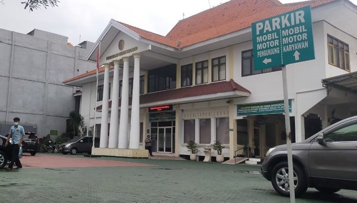 Kantor PN Sidoarjo Didatangi KPK dan Bawas MA, Ada Apa? Kantor PN Sidoarjo Didatangi KPK dan Bawas MA, Ada Apa?