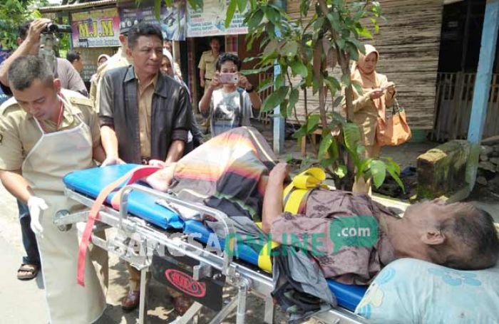 Lima Tahun Tinggal di Kandang Ayam, Miswan Akhirnya Dievakuasi Lima Tahun Tinggal di Kandang Ayam, Miswan Akhirnya Dievakuasi