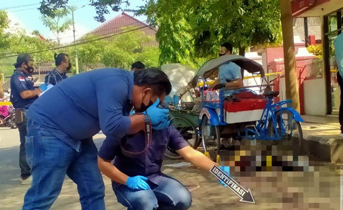 Dibabat Sabit Rekan Seprofesi, Tukang Becak di Trenggalek Tewas di Tempat Dibabat Sabit Rekan Seprofesi, Tukang Becak di Trenggalek Tewas di Tempat