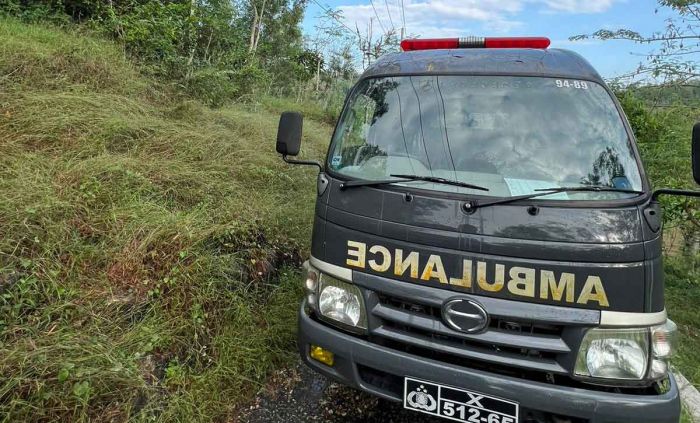 Kuburan Korban Pembunuhan di Sampang Dibongkar Polisi Kuburan Korban Pembunuhan di Sampang Dibongkar Polisi