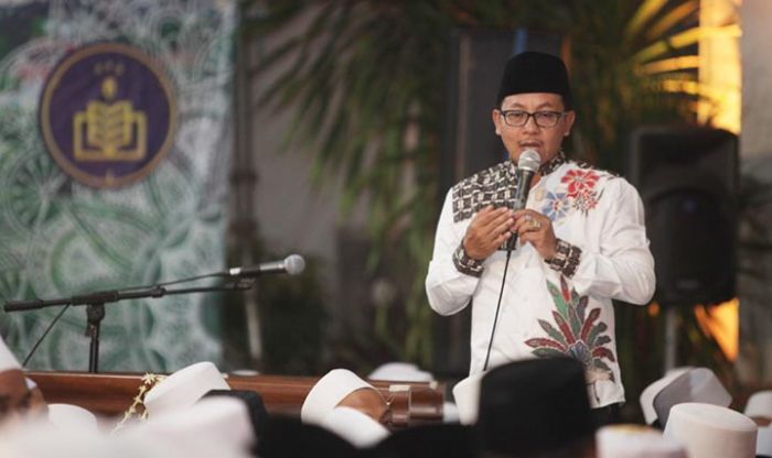 Peringati HSN, Wali Kota Malang Ajak Santri Jaga Kedaulatan dan Amalkan Nilai Pancasila Peringati HSN, Wali Kota Malang Ajak Santri Jaga Kedaulatan dan Amalkan Nilai Pancasila
