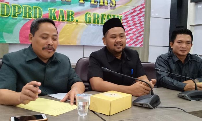 Komisi I Ingatkan Bupati Sambari: Tak Boleh Lakukan Mutasi Pejabat Jelang Pilbup 2020 Komisi I Ingatkan Bupati Sambari: Tak Boleh Lakukan Mutasi Pejabat Jelang Pilbup 2020