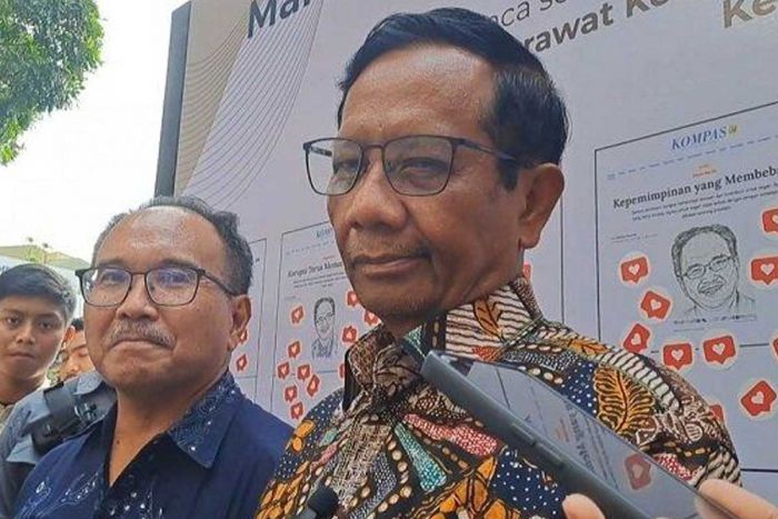 MK Putuskan Pilkada 2024 Digelar Sesuai Jadwal, Mahfud: Bagus, Cegah Dugaan Intervensi Jokowi MK Putuskan Pilkada 2024 Digelar Sesuai Jadwal, Mahfud: Bagus, Cegah Dugaan Intervensi Jokowi