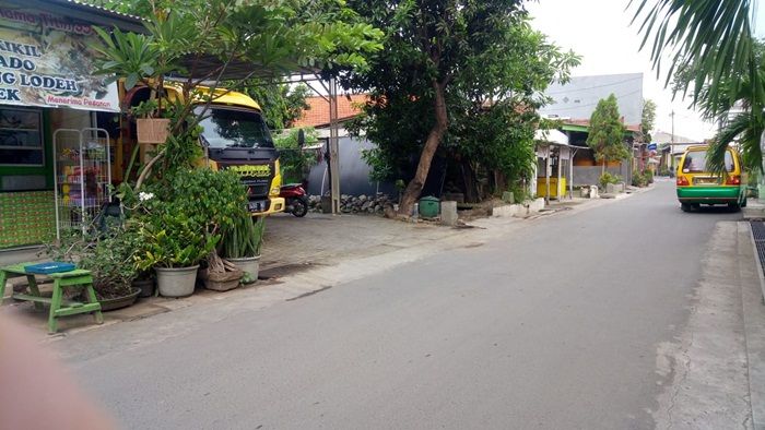 Parkir di Halaman Rumah, Dump Truk Raib Digondol Maling