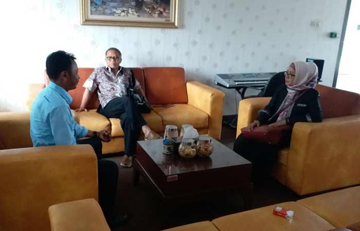 DPRD Gresik Lobi Pelindo agar Perbaiki Kerusakan Jalan Harun Thohir DPRD Gresik Lobi Pelindo agar Perbaiki Kerusakan Jalan Harun Thohir