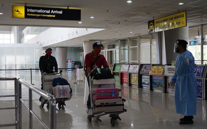 Kembali Layani Penerbangan, Ratusan PMI Tiba di Bandara Juanda Kembali Layani Penerbangan, Ratusan PMI Tiba di Bandara Juanda