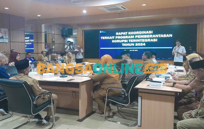Dapat Nilai 90,5 dari KPK, Pemkab Situbondo Benahi Perizinan dan Pajak Daerah Dapat Nilai 90,5 dari KPK, Pemkab Situbondo Benahi Perizinan dan Pajak Daerah