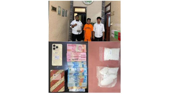 Satresnarkoba Polres Pasuruan Ringkus Pengedar Sabu di Gempol, Sita 51,83 Gram Barang Bukti Satresnarkoba Polres Pasuruan Ringkus Pengedar Sabu di Gempol, Sita 51,83 Gram Barang Bukti