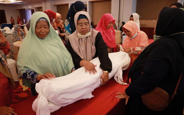 Maksimalkan Pemulasaraan Jenazah, Pemkot Kediri Tambah Modin Perempuan Maksimalkan Pemulasaraan Jenazah, Pemkot Kediri Tambah Modin Perempuan