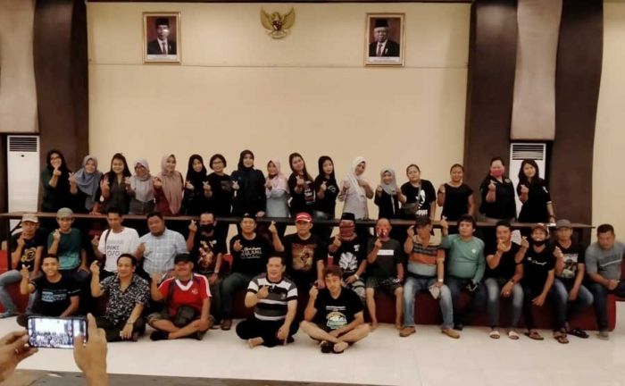 Fokus Kegiatan Sosial, Ning Lia Belum Tentukan Dukungan ke Eri atau MA Fokus Kegiatan Sosial, Ning Lia Belum Tentukan Dukungan ke Eri atau MA