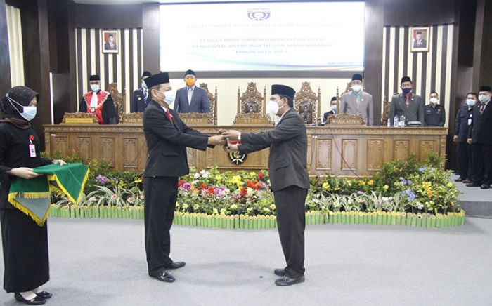 Heru Kusnindar Resmi Jabat Ketua DPRD Ngawi Heru Kusnindar Resmi Jabat Ketua DPRD Ngawi