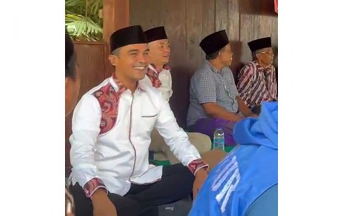 H Nawawi, Tokoh Sepuh Desa Durin Barat Dukung Paslon "Manfaat" di Pilkada Bangkalan 2024 H Nawawi, Tokoh Sepuh Desa Durin Barat Dukung Paslon "Manfaat" di Pilkada Bangkalan 2024