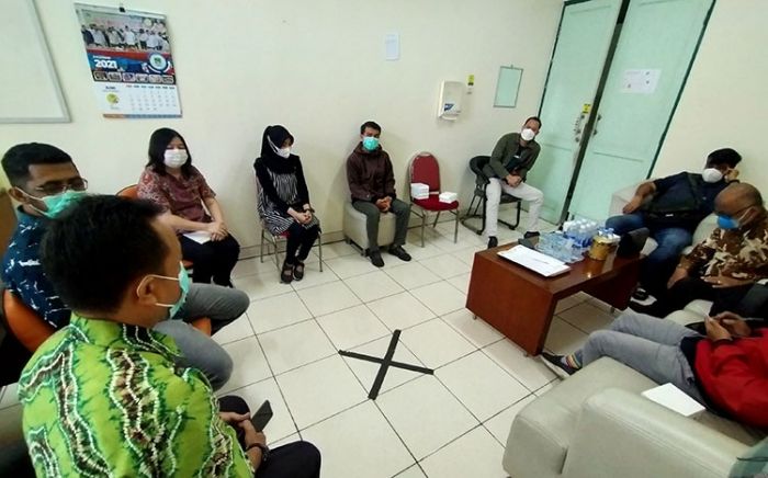 Tuntut Kejelasan Hasil Pemeriksaan PCR, Keluarga Pasien Asal Kidul Dalem Datangi RSUD Bangil