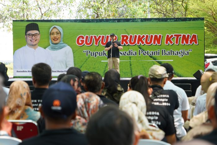 Ribuan Petani di Kabupaten Kediri Gelar Deklarasi Dukung Dhito-Dewi Ribuan Petani di Kabupaten Kediri Gelar Deklarasi Dukung Dhito-Dewi