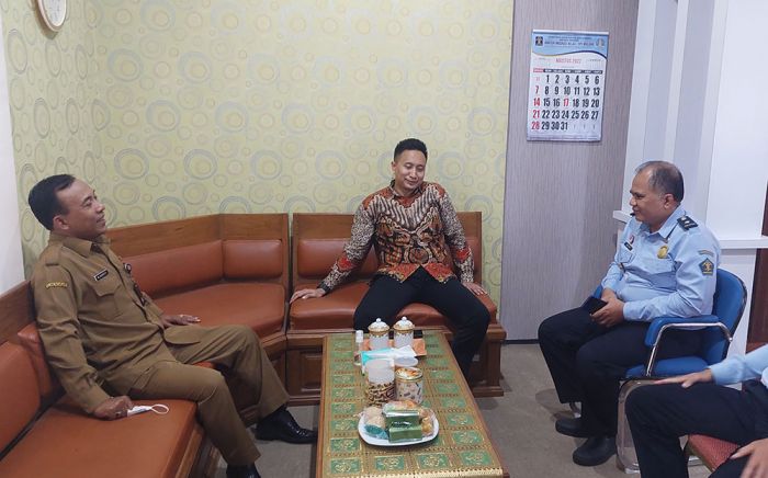 Tingkat Pelayanan Publik di UKK, Kanim Malang Rakor dengan Kepala DPMPTSP Kota Probolinggo Tingkat Pelayanan Publik di UKK, Kanim Malang Rakor dengan Kepala DPMPTSP Kota Probolinggo