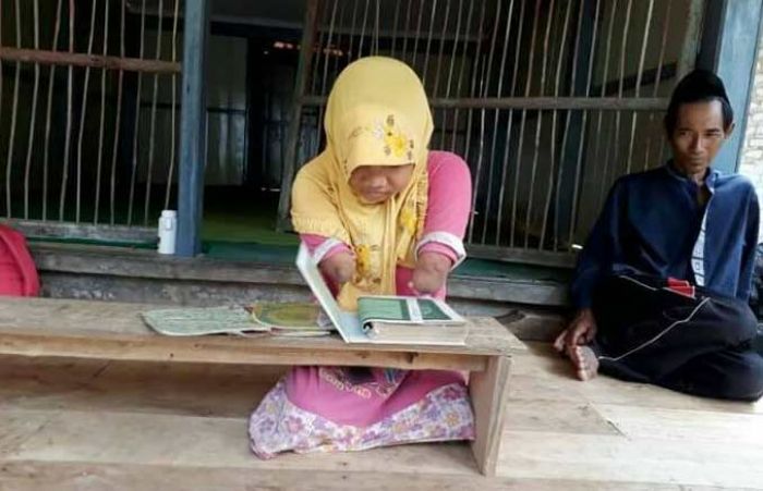 Mengharukan, Siswi Cacat di Pamekasan ini Ingin Jadi Hafidzah