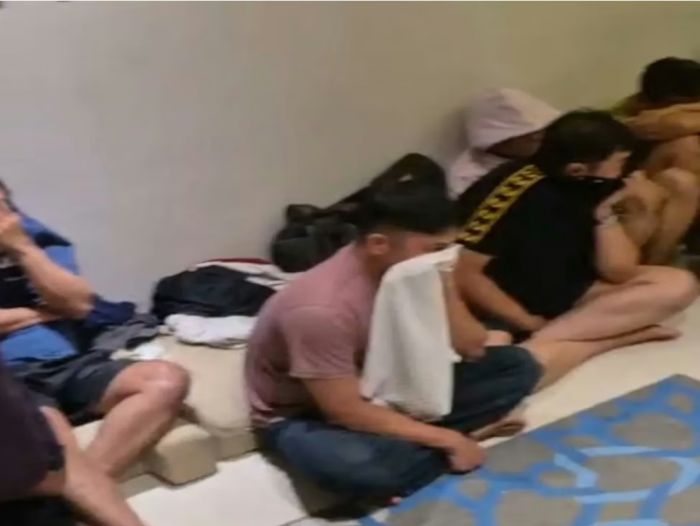 Polisi Grebek Pesta Seks Gay di Hotel Midtown Surabaya, 34 Pria Bugil Diamankan