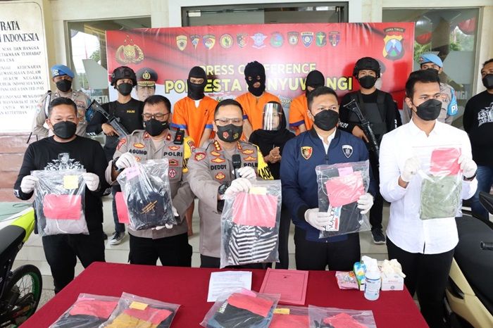 Tujuh Anggota Geng Motor Pelaku Perampasan di Banyuwangi Ditangkap Polisi, Empat Orang DPO Tujuh Anggota Geng Motor Pelaku Perampasan di Banyuwangi Ditangkap Polisi, Empat Orang DPO