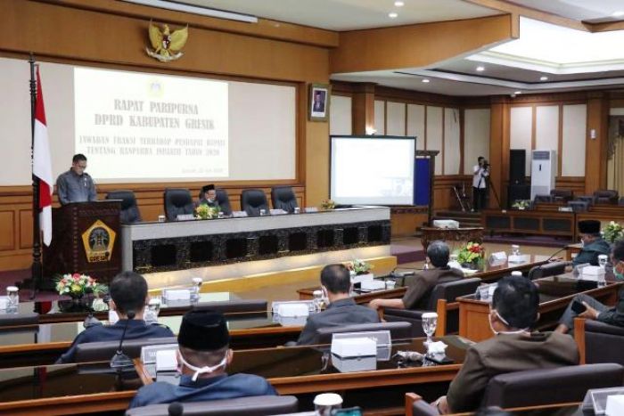 Gelar Paripurna Via Zoom, DPRD dan Bupati Gresik Sepakat Tunda 1 Raperda Gelar Paripurna Via Zoom, DPRD dan Bupati Gresik Sepakat Tunda 1 Raperda