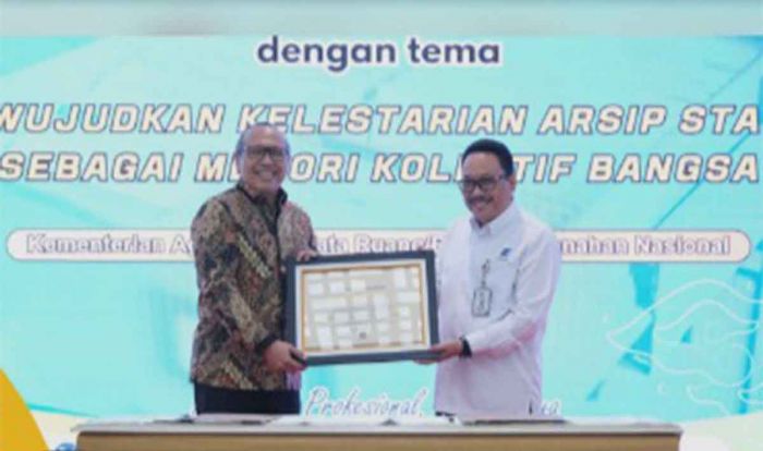 Kementerian ATR/BPN Raih Penghargaan dari ANRI Kementerian ATR/BPN Raih Penghargaan dari ANRI