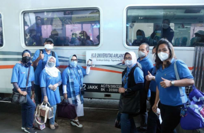 Mau Naik Kereta Secara Rombongan? Ini Syarat dari KAI Daop 8 Surabaya Mau Naik Kereta Secara Rombongan? Ini Syarat dari KAI Daop 8 Surabaya
