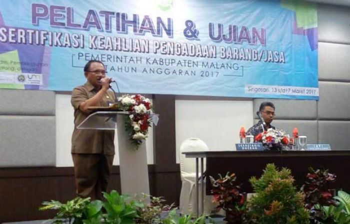 Sekda Malang Buka Pelatihan dan Sertifikasi Keahlian Pengadaan Barang/Jasa Sekda Malang Buka Pelatihan dan Sertifikasi Keahlian Pengadaan Barang/Jasa