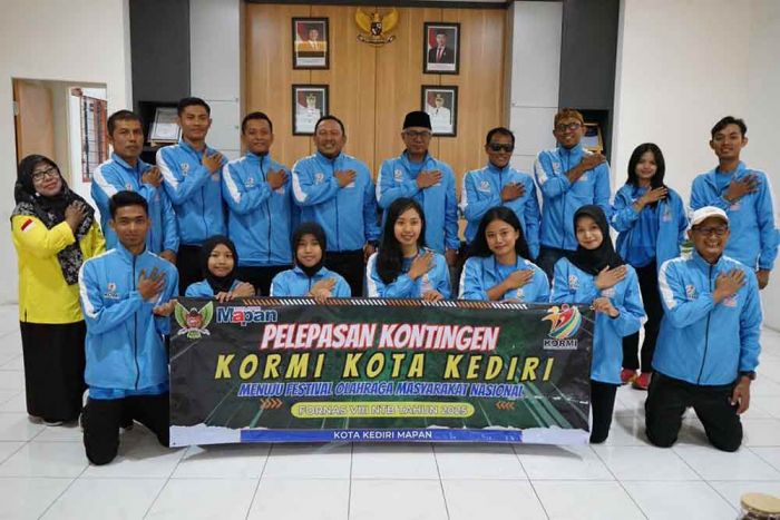 Siap Berlaga di Fornas VIII 2025 NTB, Gus Qowim Lepas Kontingen Kormi Kota Kediri Siap Berlaga di Fornas VIII 2025 NTB, Gus Qowim Lepas Kontingen Kormi Kota Kediri