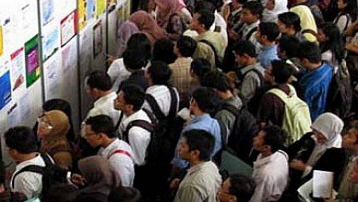 Jumlah Pengangguran di Bojonegoro masih Sangat Tinggi Jumlah Pengangguran di Bojonegoro masih Sangat Tinggi