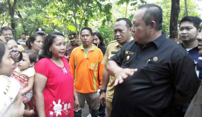 Sidak TPA Randegan, Wakil Wali Kota Mojokerto Disambati Warga, Tuntut Kompensasi Lebih Sidak TPA Randegan, Wakil Wali Kota Mojokerto Disambati Warga, Tuntut Kompensasi Lebih