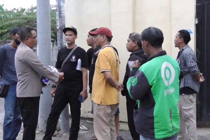 Adik Pedangdut Via Vallen Dilaporkan Polisi atas Kasus Dugaan Penggelapan Motor Adik Pedangdut Via Vallen Dilaporkan Polisi atas Kasus Dugaan Penggelapan Motor