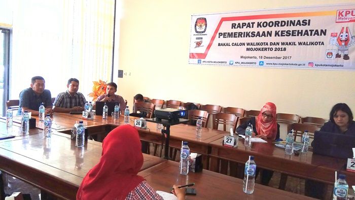KPUD Tambahkan Tes Urine dan Narkoba Bagi Paslon Wali Kota Mojokerto KPUD Tambahkan Tes Urine dan Narkoba Bagi Paslon Wali Kota Mojokerto
