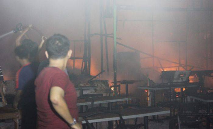 Gara-gara Terbakar, THR dan Gaji Karyawan Swalayan "Sidodadi" di Tuban Terancam Tertunda
