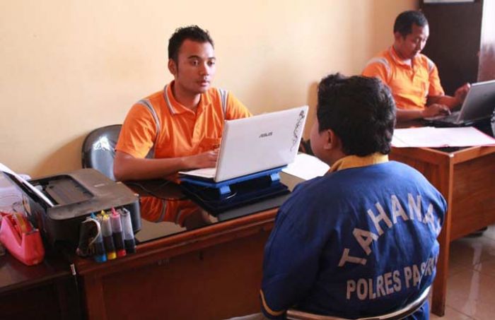 Hendak Pesta Sabu, Pria Asal Nguling ini Disergap Polisi Hendak Pesta Sabu, Pria Asal Nguling ini Disergap Polisi